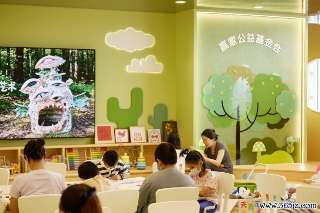 对话儿童艺术涌现家陈吟：让艺术成为深圳儿童病院里的一束光