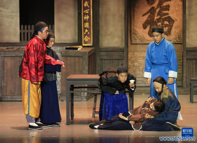 戏剧育东说念主：北京中学生演绎《高歌》《茶室》