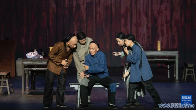 戏剧育东说念主：北京中学生演绎《高歌》《茶室》