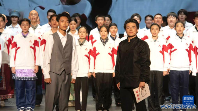 戏剧育东说念主：北京中学生演绎《高歌》《茶室》