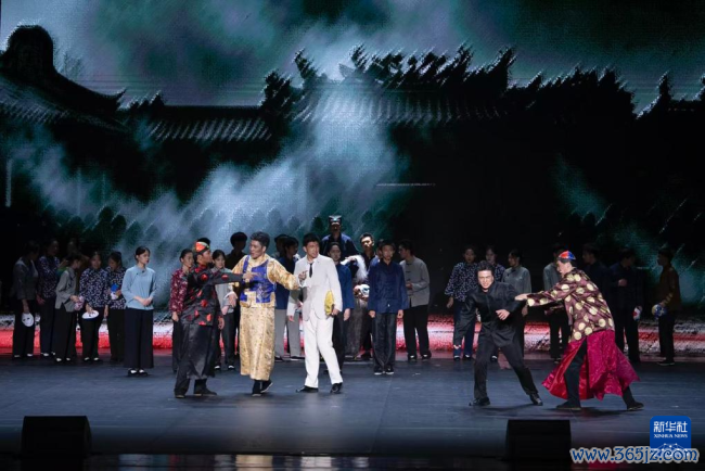 戏剧育东说念主：北京中学生演绎《高歌》《茶室》
